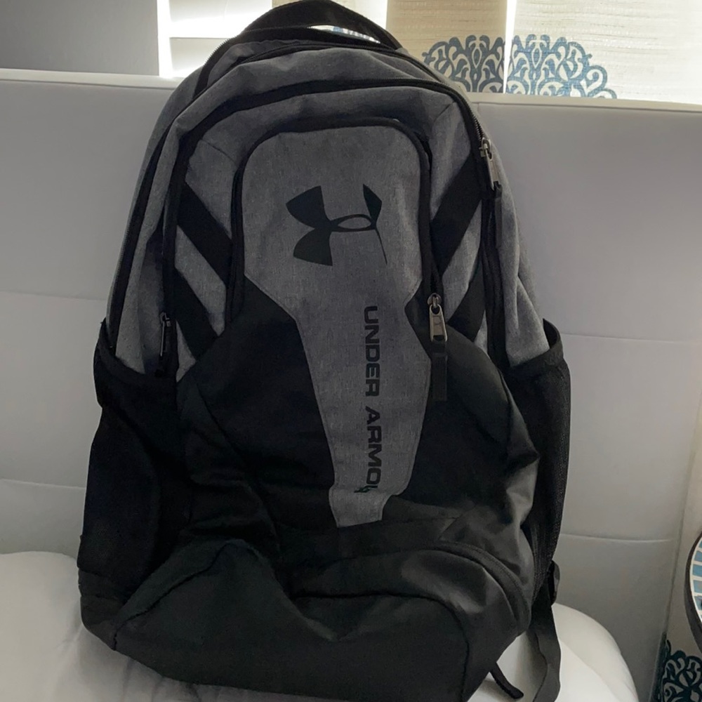 Unisex Under Armor backpack - Grey/black